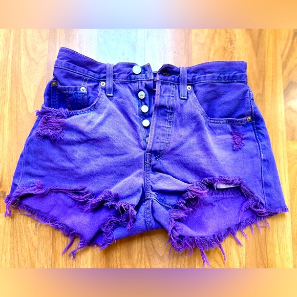 Levi’s PURPLE 501 button fly jean shorts - Picture 6 of 14
